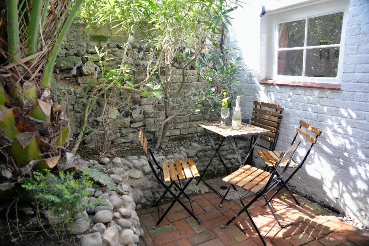 Tudor Cottage Sandwich Dış mekan fotoğraf